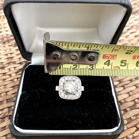 CUSTOM ENGAGEMENT RING - Picture 3 of 3